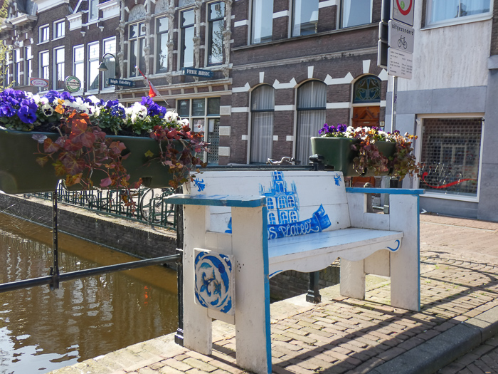 Daytrip to Gouda, Cheese, Culture and History. Gouda tries to be typical Dutch.