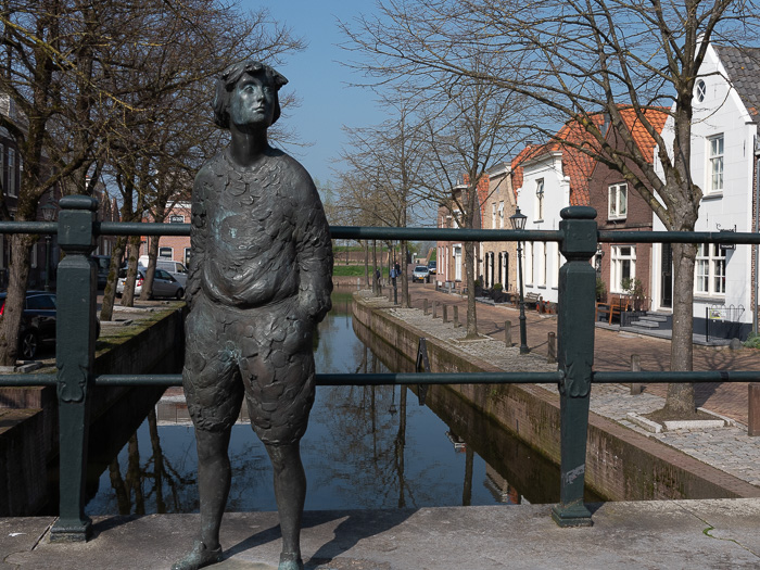 Nieuwpoort, nicest village in Holland statue
