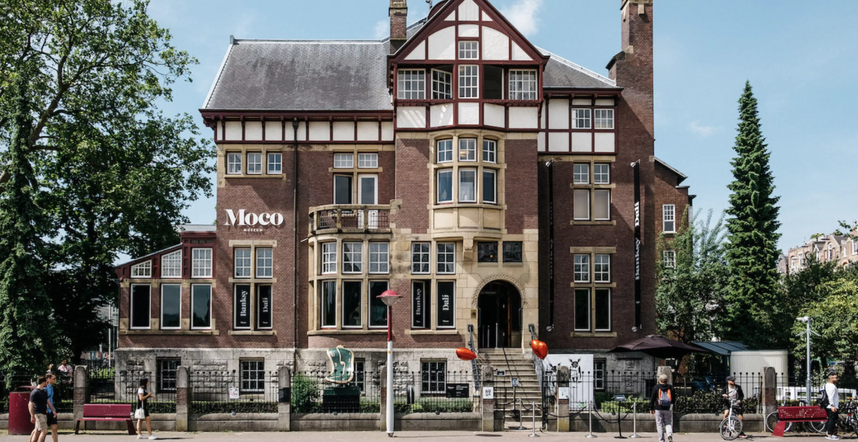 Moco museum Museumplein Amsterdam