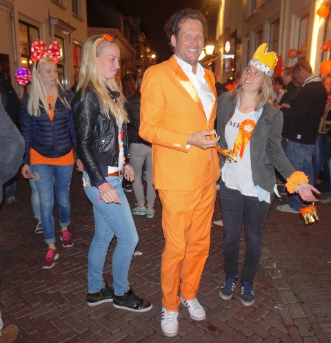 A true Dutch party - King's Day in Rotterdam